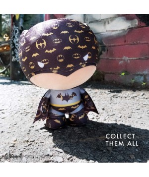 YuMe DZNR Batman – Peluche de coleccionista del 80 aniversario de Batman de  10 pulgadas (25.4 cm)